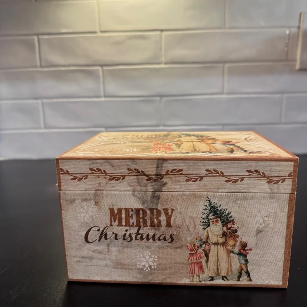 Southern Living Decorative Box Christmas Cream Vintage Santa Hinged T16SR884HM